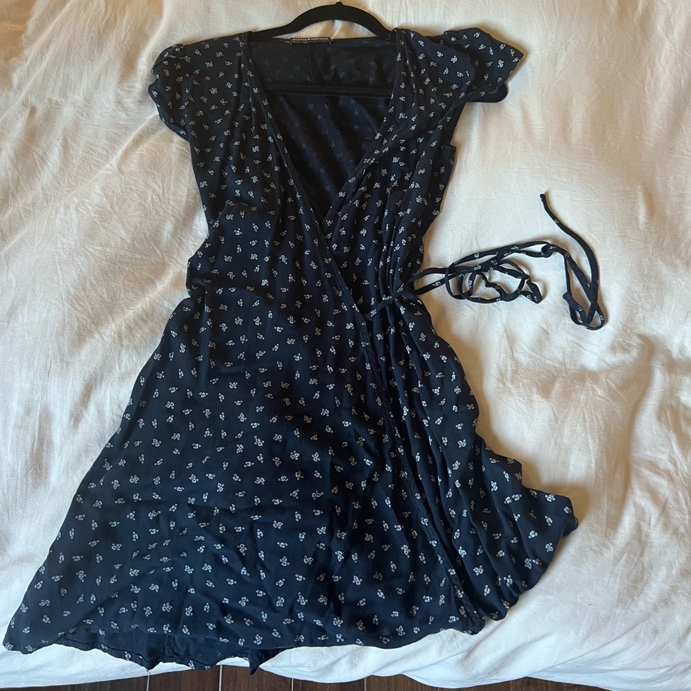 Brandy melville wrap dress